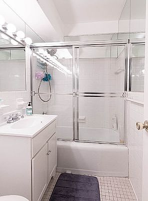 5th image of 249 E 48th St APT 2H