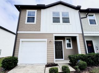 669 Madison Dr, Davenport, FL 33837