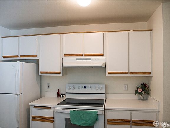 4th image of 7453 133rd Avenue SE #M305