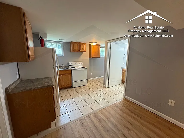 217 W 6th St — Photo 26