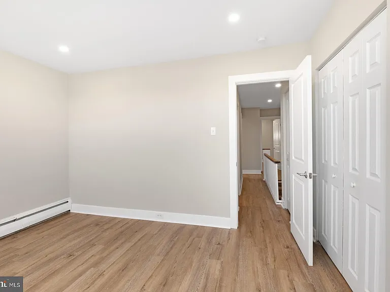 2946 S 15th St — Photo 32