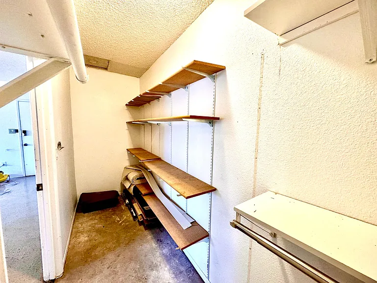725 Pebble Hill Ln — Photo 69