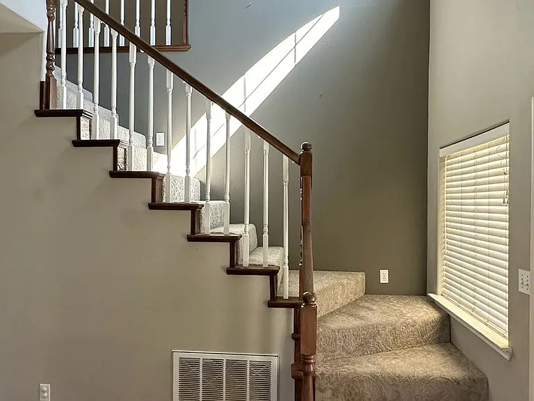 511 Lone Oak Ct — Photo 15