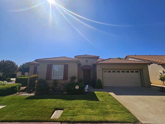 3rd image of 2455 E Marquise Ct