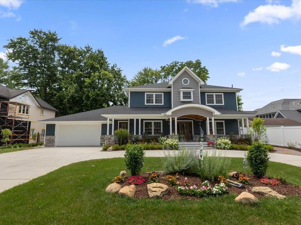 114 Bernstadt St, Novi, MI 48377