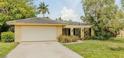 5654 Eichen Cir W Photo 1