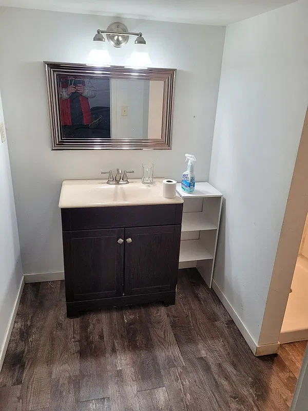Studio, 1.0 bath, 500 sqft, $630 — Photo 3