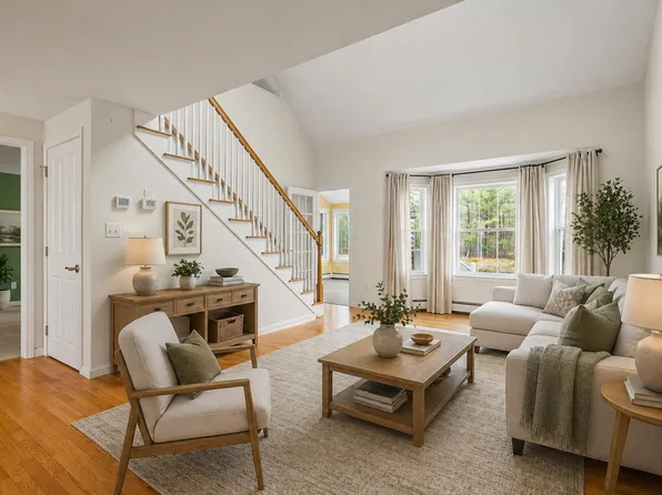 78 Windward Pointe Drive #19, Wells, ME 04090