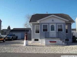 106 Dollmore Ave, Waretown, NJ 08758
