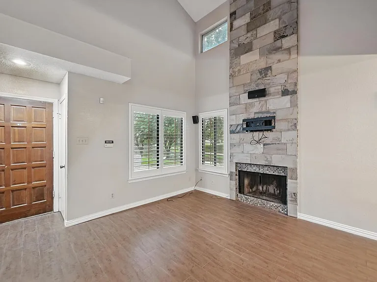 543 Ranch Trl #180 — Photo 3