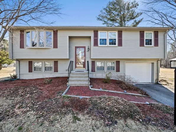 383 Linwood St, Abington, MA 02351