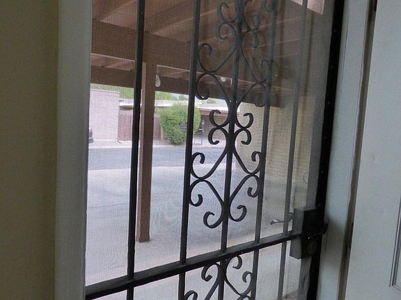 3rd image of 573 W Calle Lago