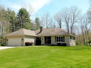 111 Searles Rd, Pomfret Center, CT 06259