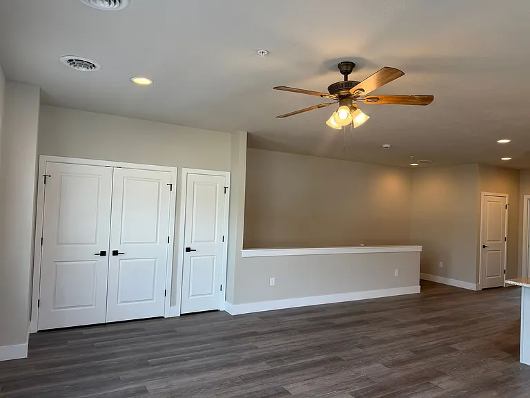 Salem Run Apartments Phase 2 — Photo 291