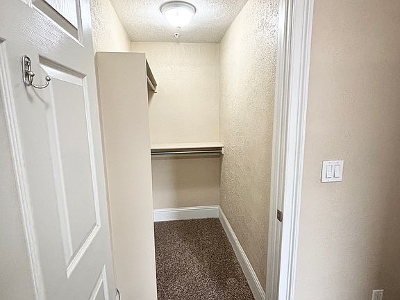Walk in closet on right side bedroom