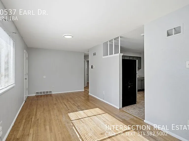 10537 Earl Dr — Photo 7