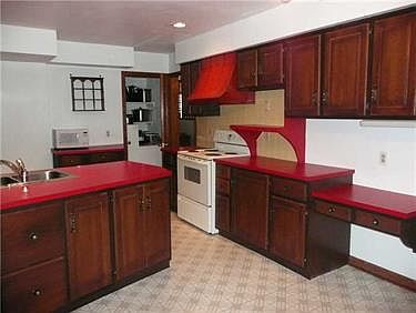 5th image of 110 Koehler Dr
