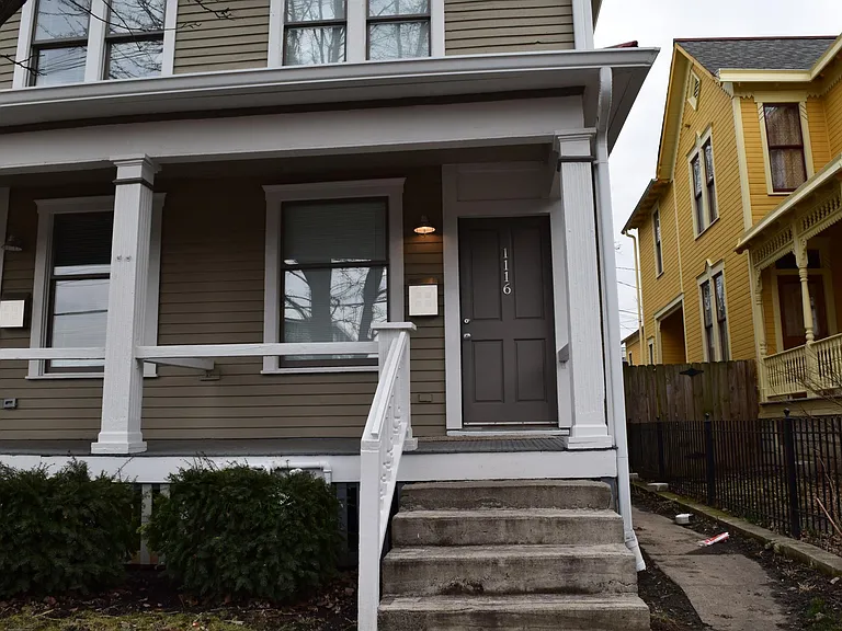 1116 Mount Pleasant Ave — Photo 2