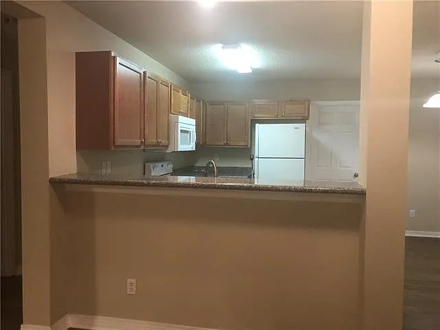 1064 Clairise Ct — Photo 14