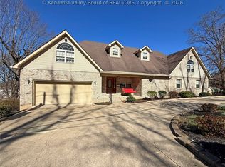 312 9th Ave, Saint Albans, WV 25177