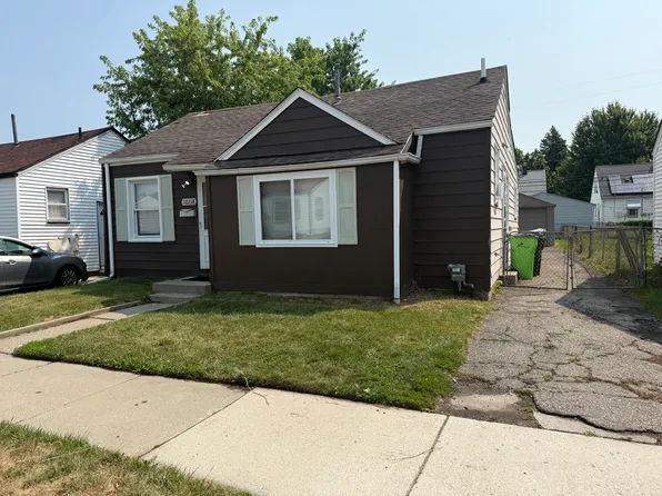 28218 Maple St, Roseville, MI 48066