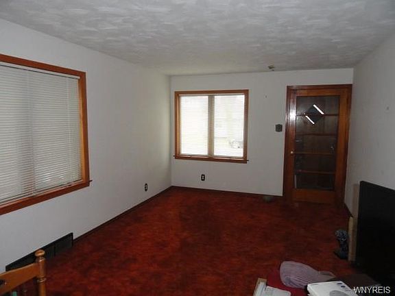 4th image of 2778 Monroe Ave