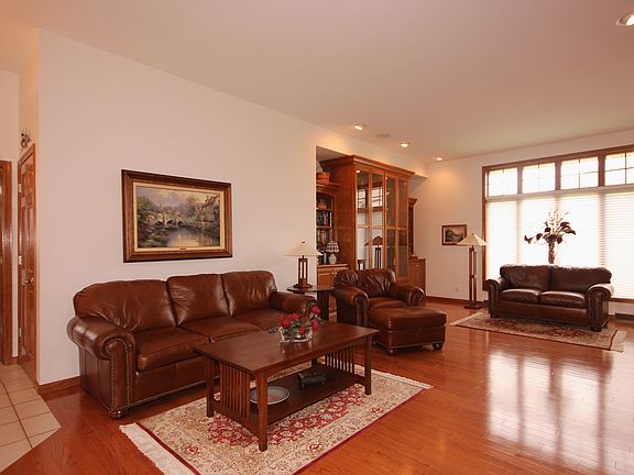 5th image of 4133 W Annbriar Dr