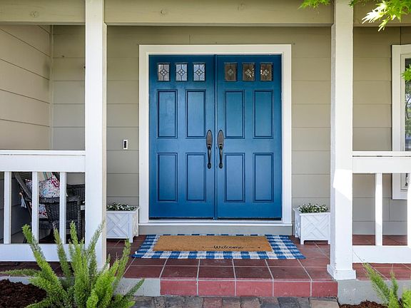 3rd image of 6579 Gardenoak Ct