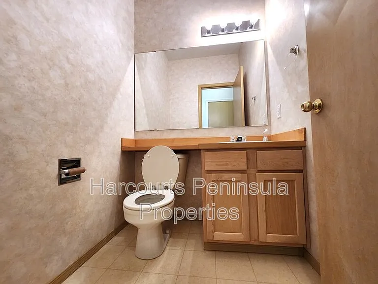 1598 Seasons Ln NW — Photo 11
