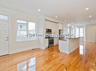 130 Roxbury St #L1, Boston, MA 02119