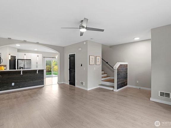 5th image of 8606 82nd Street NE