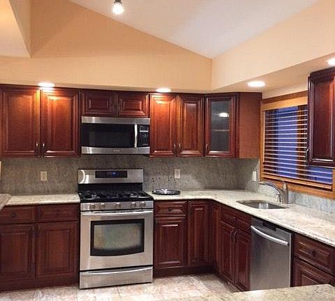 2nd image of 31 Bowling Green Pl
