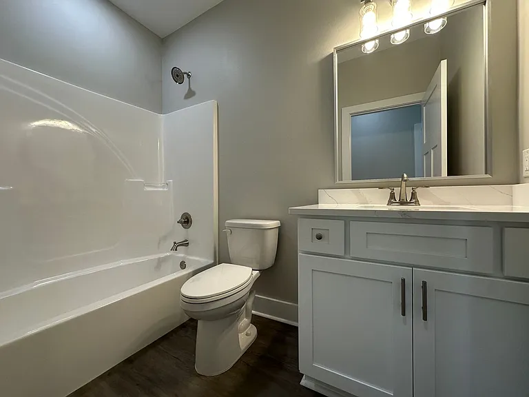 1332 Jackson St — Photo 11