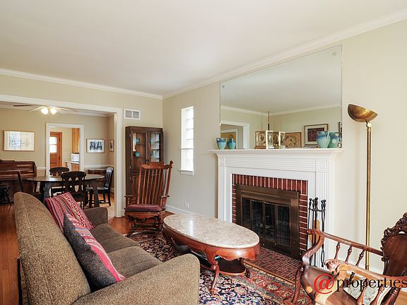 Living Room / Dining Room
