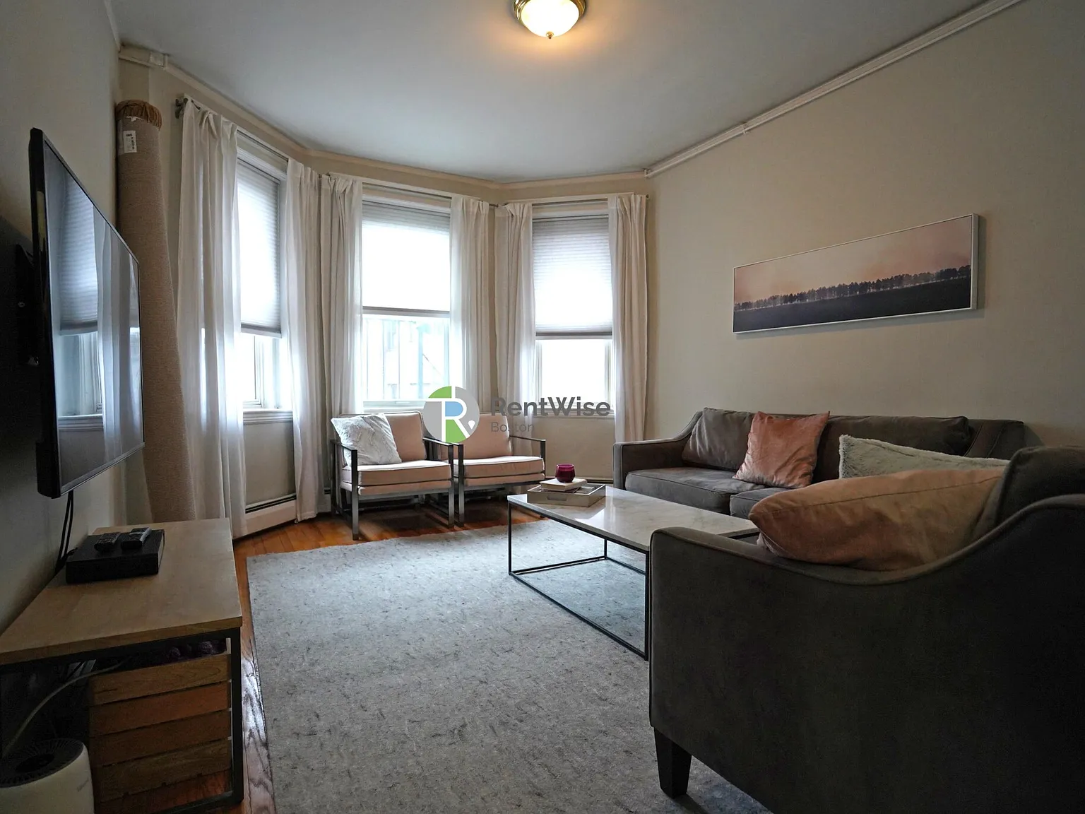 1 bed, 550 sqft, $2,400 — Photo 2