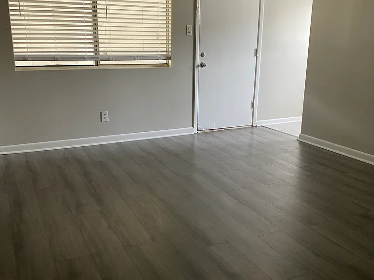 Brixton Place Apartments — Photo 4