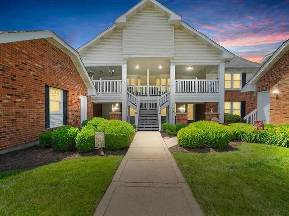 7314 Whitehall Colonial Ln, Saint Louis, MO 63119