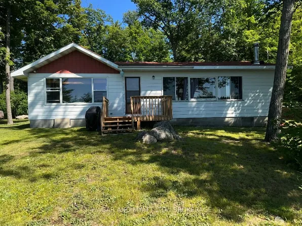 186 Sheldrake Lake Rd, Addington Highlands, ON K0H 1K0