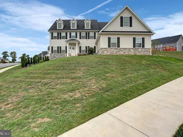 368 Delanie Dr, Greencastle, PA 17225