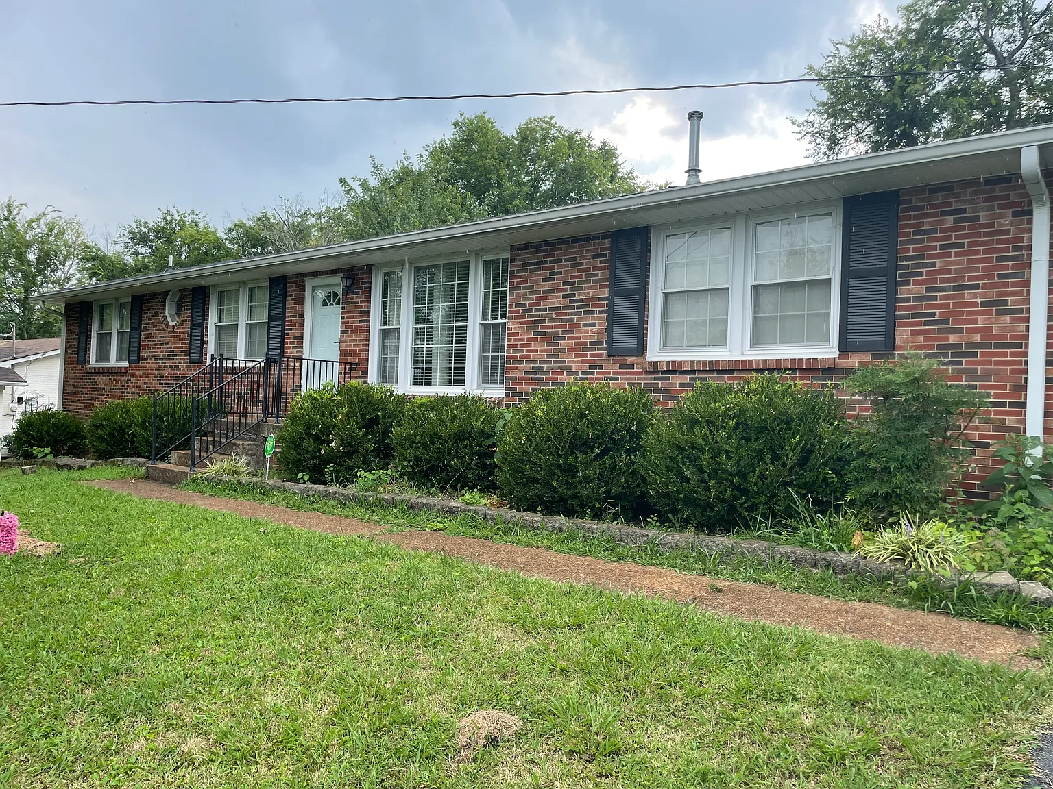 3 bed, 1585 sqft, $2,200 — Photo 3
