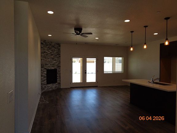 2nd image of 41504 Sierra Vista Way