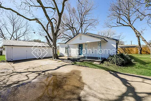 1920 E Stone Rd Photo 1