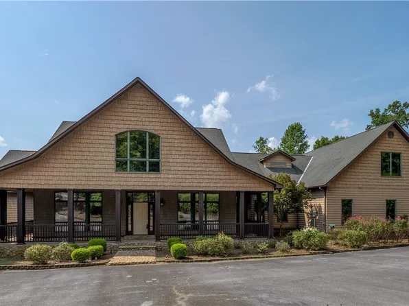 11197 Patton Rd, Northport, AL 35475