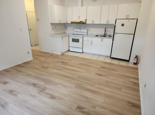 1400 Queen St W #3, Toronto, ON M6K 1L7