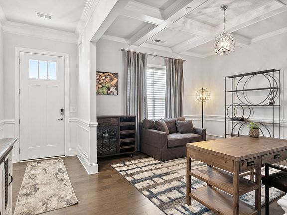 5th image of 2075 Catalina Way