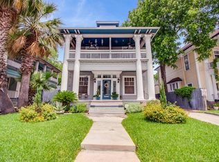 327 E Park Ave APT 4, San Antonio, TX 78212