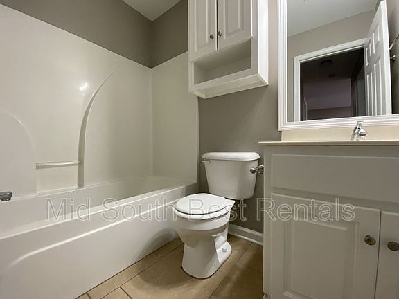 2nd image of 312 Clint Rd #A