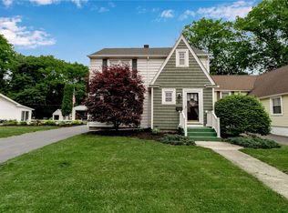 84 Woodlawn Ave, Lockport, NY 14094