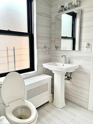 Rented by Arwell Realty | media 20