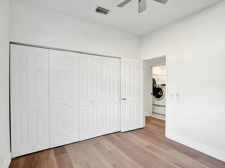4214 NW 38th Dr — Photo 33